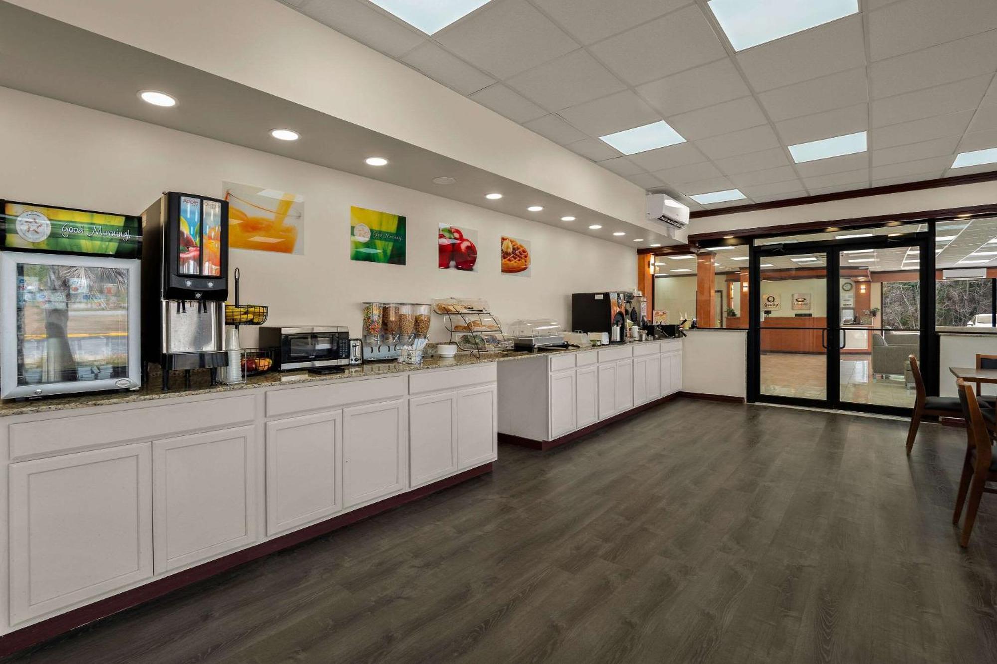 Econo Lodge 雅马西 外观 照片